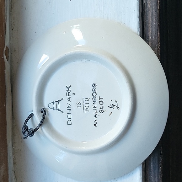 2 mini plates from Denmark. - Picture 4 of 5